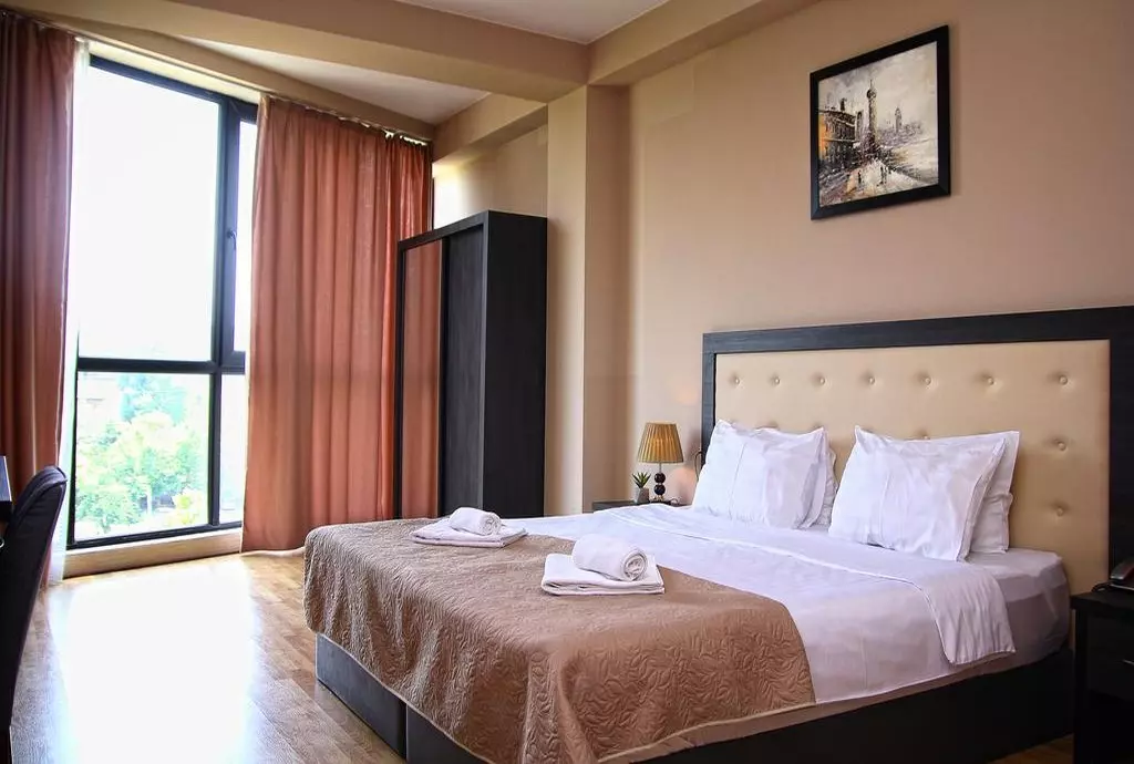 HOTEL ROGA LUX TBILISI_shabavizparvaz_04.jpg